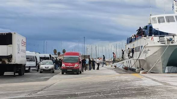 Σάμο: 421 μετανάστες αναμένονται την Κυριακή από την Κρήτη