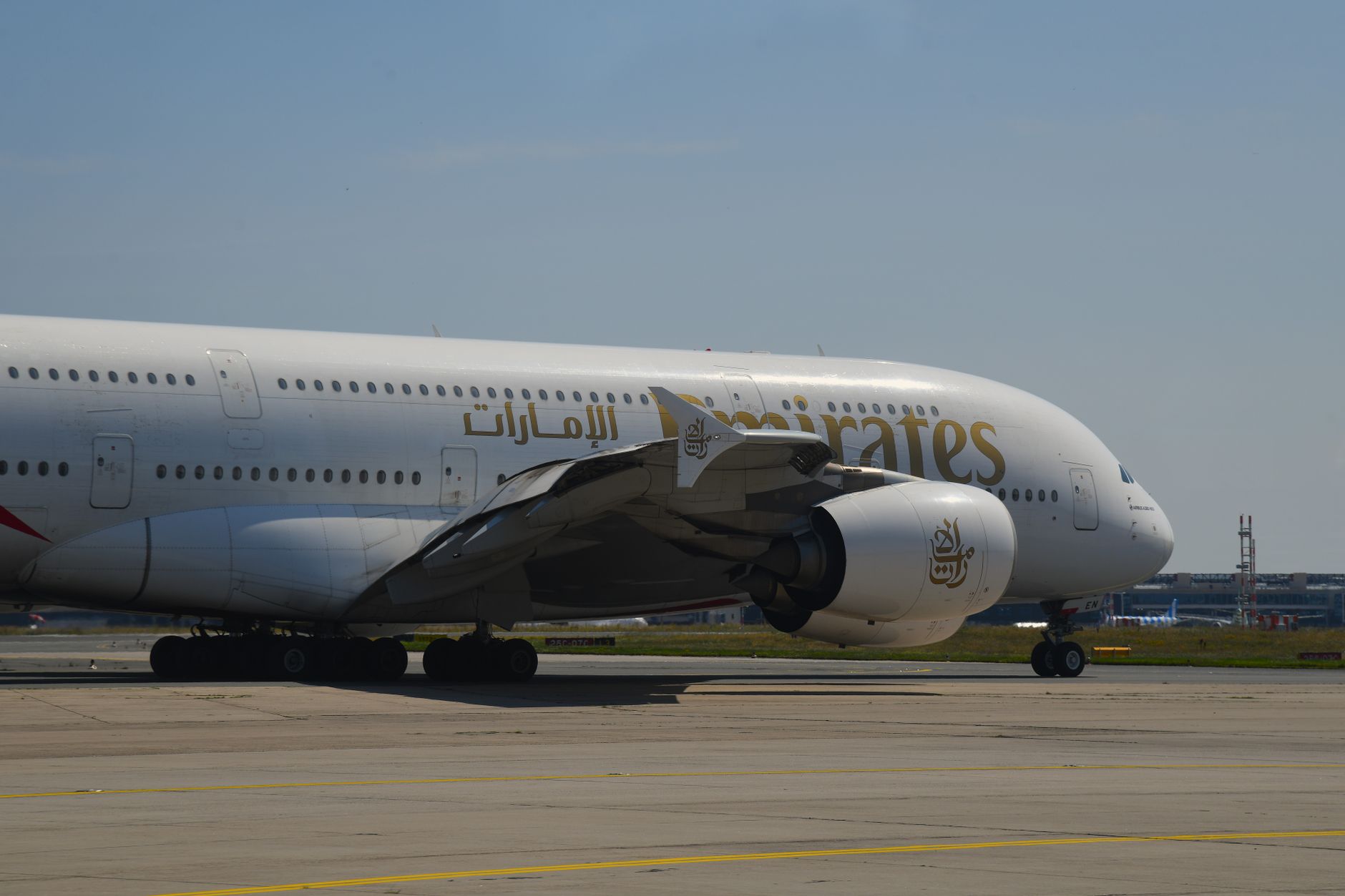 Έκτακτη ανάγκη σε πτήση της Emirates — άλλαξε πορεία πάνω από τη Φρανκφούρτη