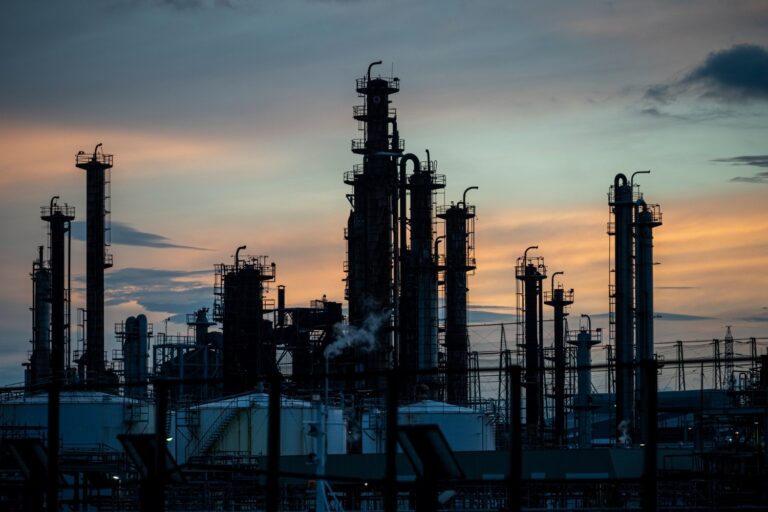 Brent 111 δολάρια, αέριο >87 ευρώ μετά από επίθεση στην Aramco