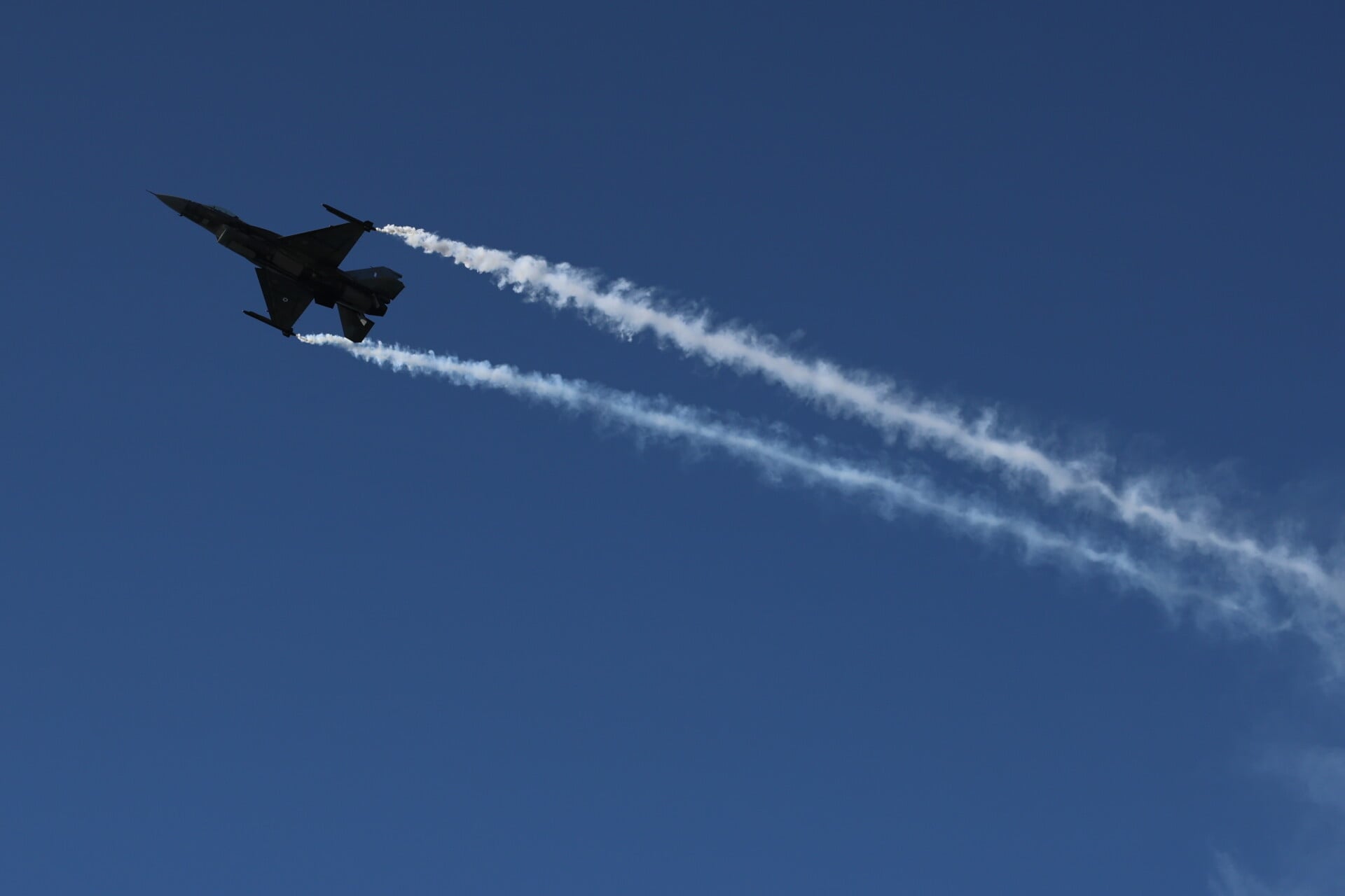 Δοκιμαστική πτήση F-16 «Ζευς» στη Θεσσαλονίκη ενόψει παρέλασης