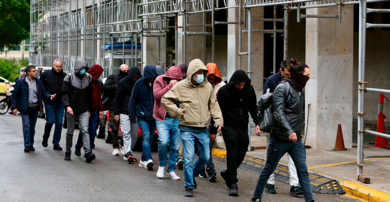 Pizza Fan: Απολογία των πρώτων 10 συλληφθέντων στην Ευελπίδων