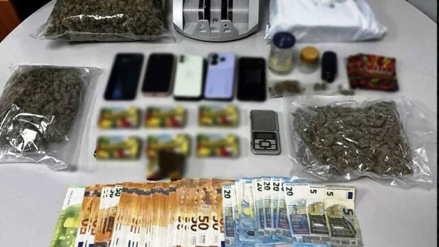 Θεσσαλονίκη: Τρεις συλλήψεις για διακίνηση κάνναβης με δέματα ταχυμεταφορών