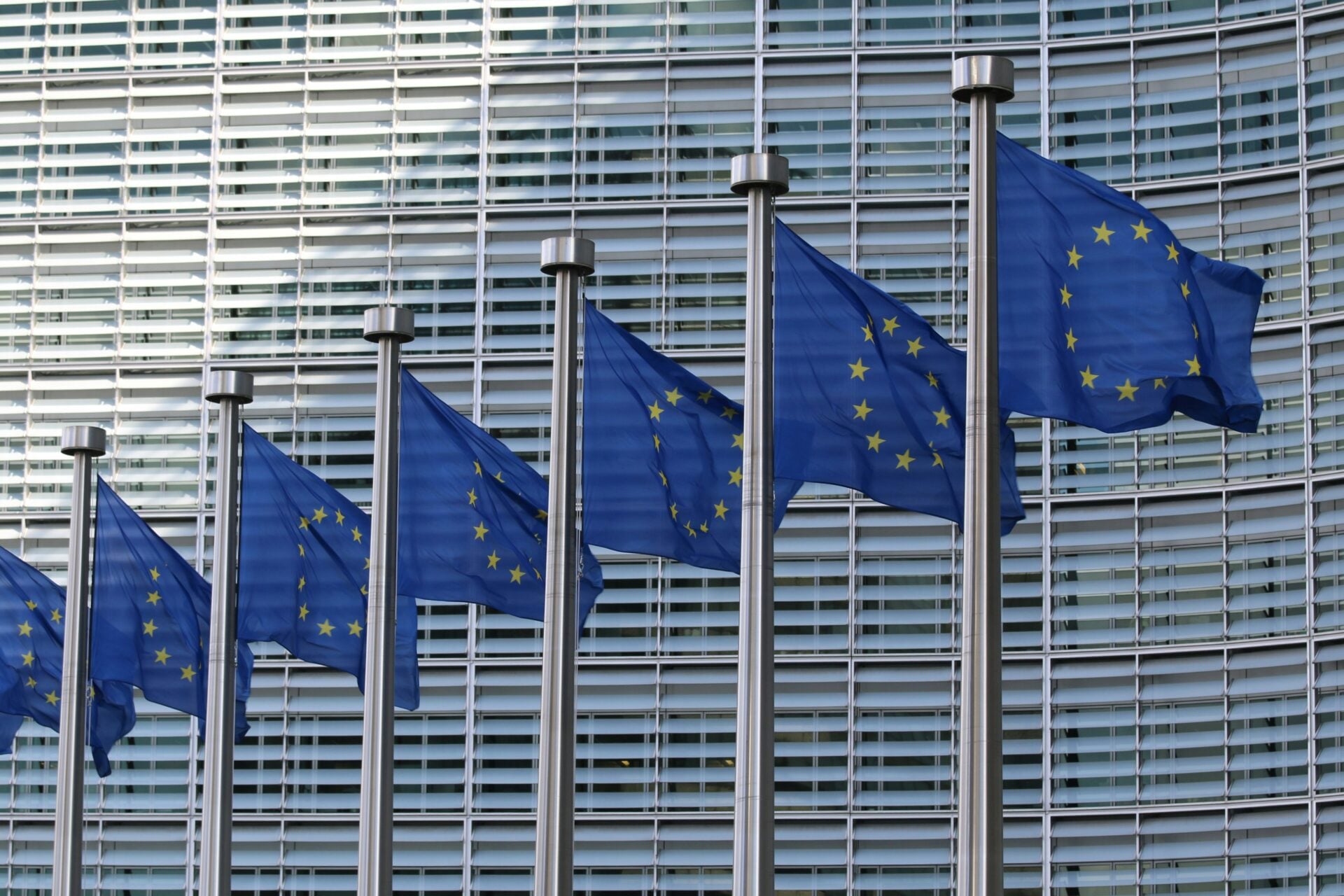 Η Ιρλανδική Προεδρία προτείνει περικοπές 141 δισ. ευρώ στον προϋπολογισμό της ΕΕ
