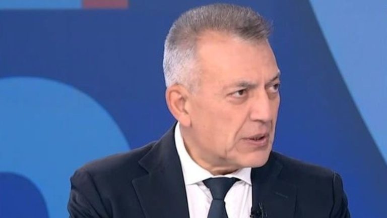 Βρούτσης: Έκτακτη συνάντηση με την ΕΟΚ και πάγωμα χρηματοδότησης
