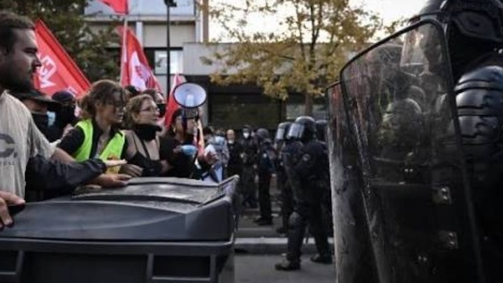 Γαλλία: Συγκρούσεις μαθητών με την αστυνομία και 2.000 συλλήψεις