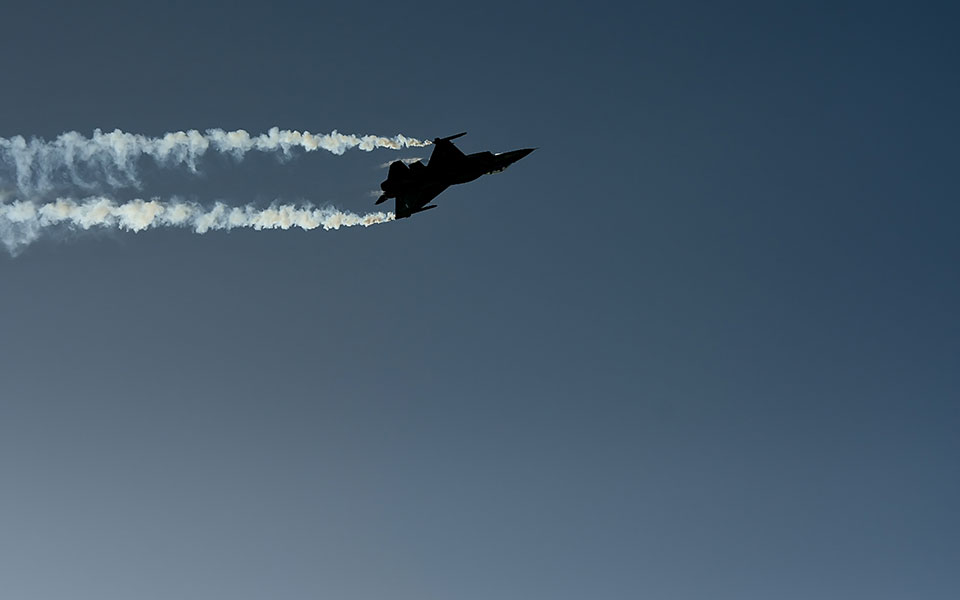 Δοκιμαστική πτήση F-16 «Ζευς» στη Θεσσαλονίκη ενόψει παρέλασης